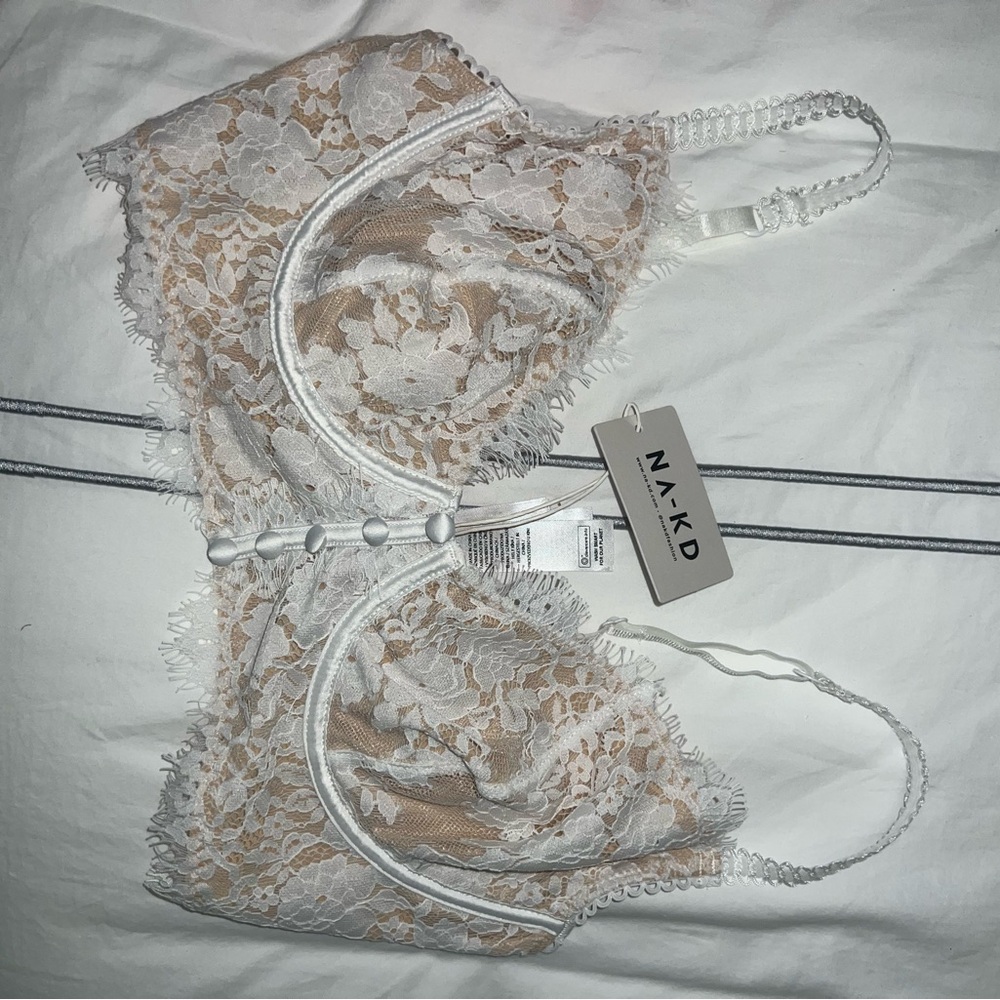 White lace bustier